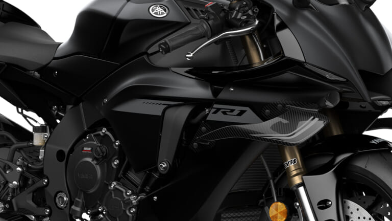カーボン製ウイングレットとブレンボStylemaを標準装備! サーキット専用のフラッグシップ、新型YZF-R1レースベース車が発売