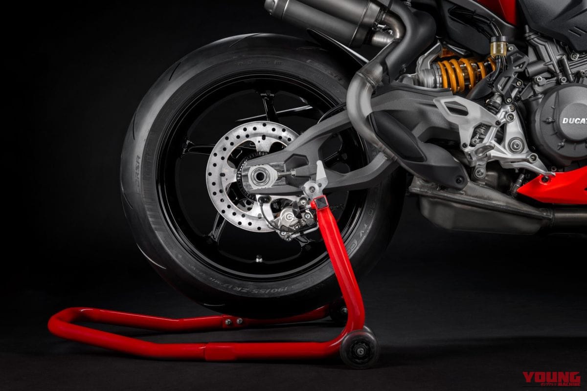 DUCATI PANIGALE V2｜鍛造ホイール装備で約1.5kg軽量化。ドゥカティのVツインスーパースポーツ×マルケス＆バニャイア特別仕様車でMotoGPのDNAをその手に！【PANIGALE V2 MM93/FB63】
