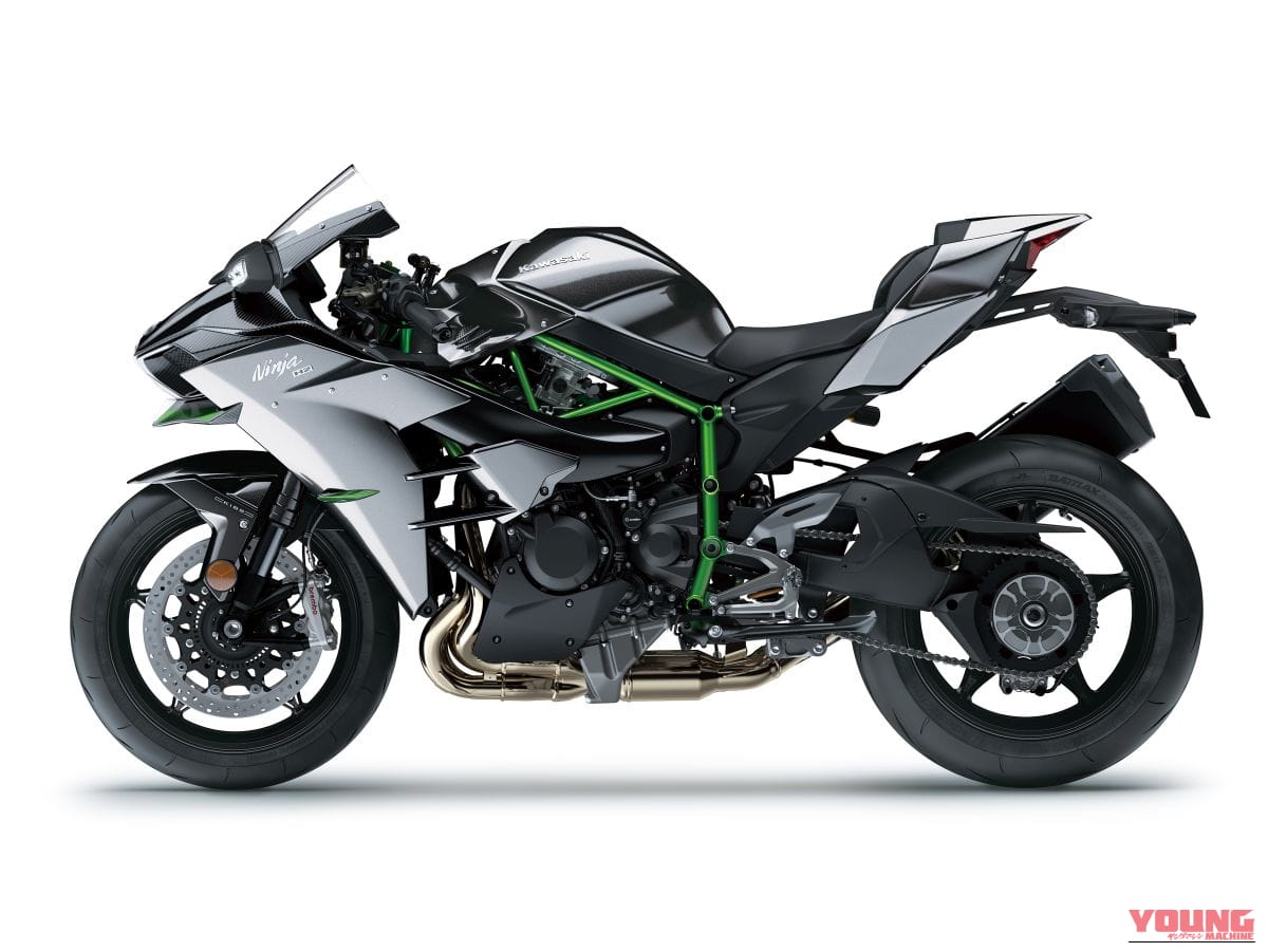 KAWASAKI Ninja H2 CARBON｜唯一無二の過給機モンスターが衝撃復活! 海外で牙を磨いてきたカワサキ「Ninja H2 CARBON」が圧縮比11.2＆減速比ショート化で覚醒して国内再導入