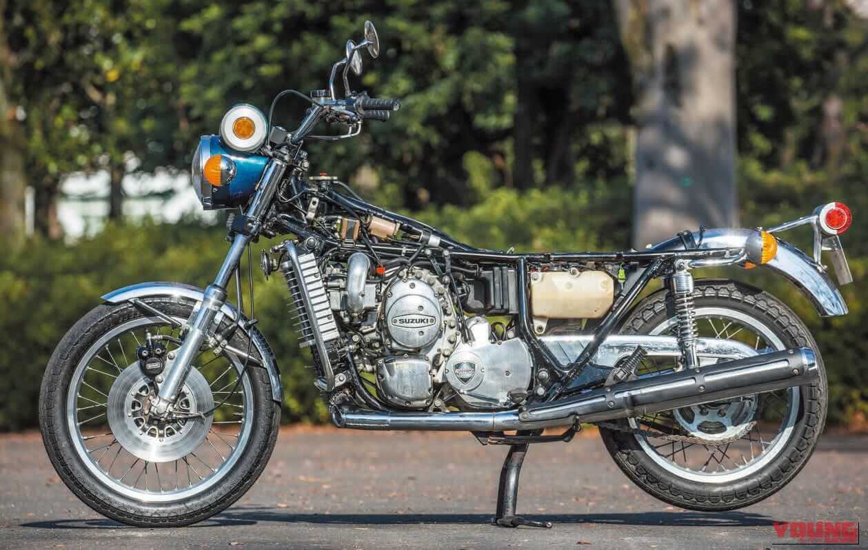 SUZUKI RE-5｜【技術解剖】悪魔の爪痕を消せ！スズキ「RE-5」のロータリーエンジン防振・耐久化メカニズムと車体設計