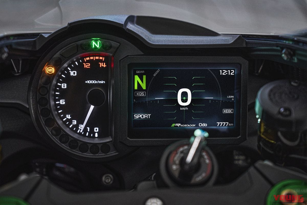 KAWASAKI Ninja H2 CARBON|唯一無二の過給機モンスターが衝撃復活! 海外で牙を磨いてきたカワサキ「Ninja H2 CARBON」が圧縮比11.2&減速比ショート化で覚醒して国内再導入
