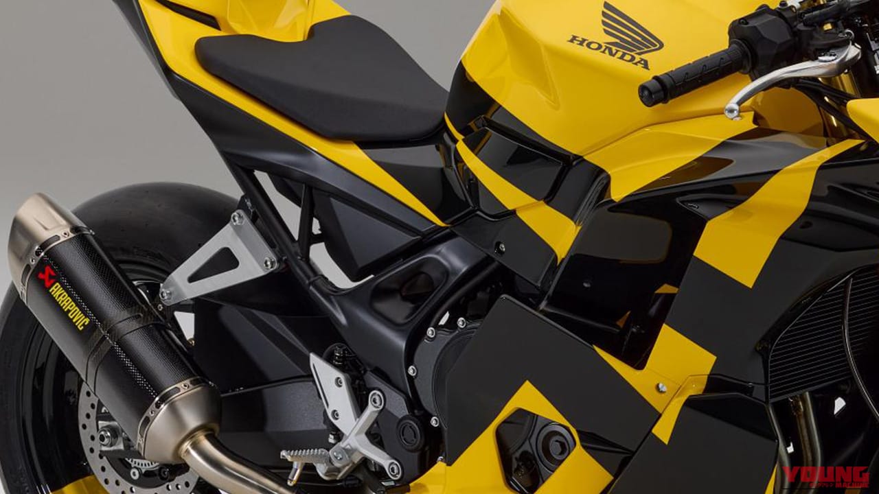 フルカウル版CB750ホーネット!? タイガーイエローと黒ストライプが躍動するホンダ×オニツカタイガーのミドルスポーツコンセプトがミラノで公開【海外】