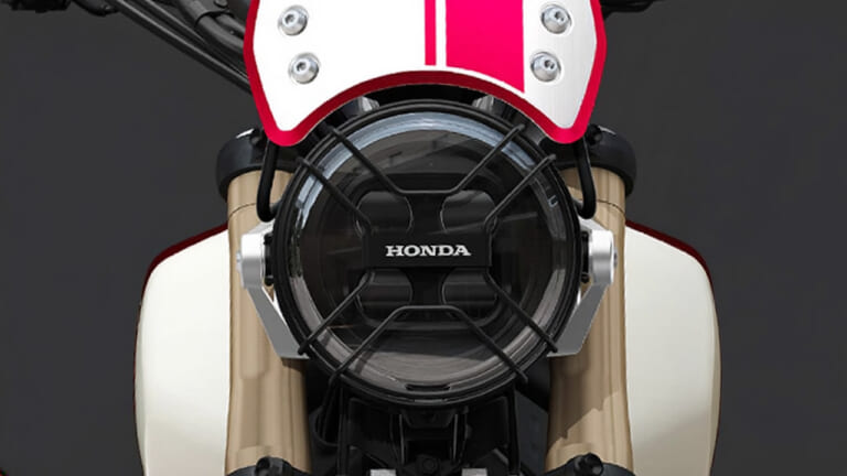 赤ストライプのタンクと2エンドマフラーを採用したスクランブラースタイル! ホンダ「CB250SSコンセプト」が2027年春に市販化へ
