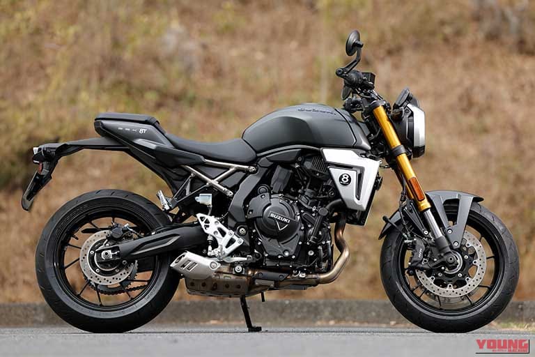 SUZUKI GSX-8T|「見る者を魅了する造形美」スズキ GSX-8Tとヤマハ XSR900 GPのディテールを写真でチェック!