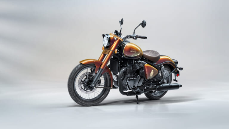 royal enfield 125th Anniversary Edition HYPERSHIFT CLASSIC |【日本限定35台】光の角度で表情が変わる特別なグラデーション! ロイヤルエンフィールド125周年記念モデル「HYPERSHIFT CLASSIC 650」が登場