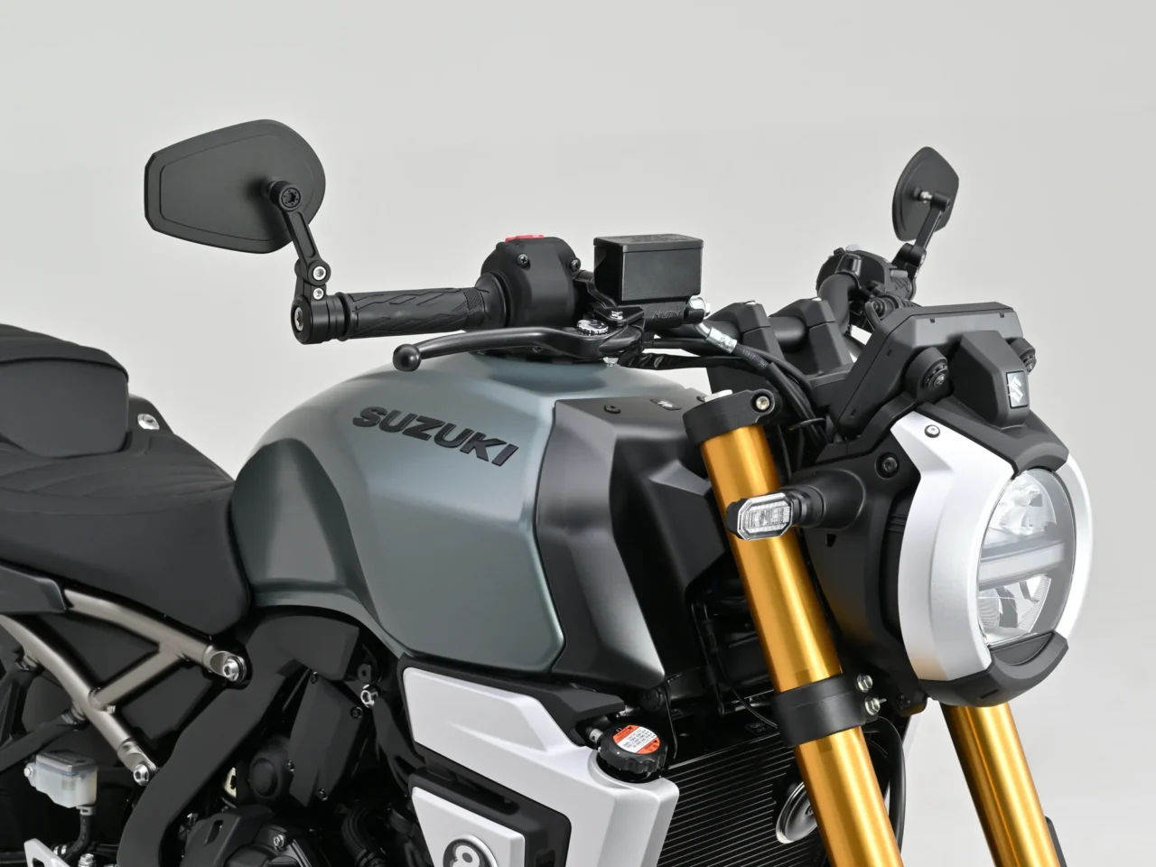 バーエンドミラーアダプター｜デイトナから、GSX-8シリーズおよびBMW R12/nineTシリーズの純正ハンドルに対応する「バーエンドミラーアダプター」がリリース！
