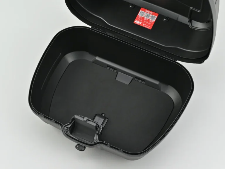 GIVI B45+|通勤・通学ライダー待望の「四角いGIVI」に、ついに本命カラーが降臨だ!