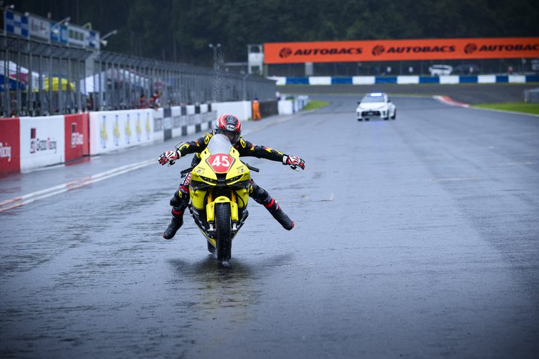 長島哲太 全日本ロードレース選手権第6戦岡山|【ファインダー越しに見た長島哲太×ダンロップの挑戦2026】初優勝を呼び込む一流の駆け引き:全日本ロードレース選手権第6戦岡山