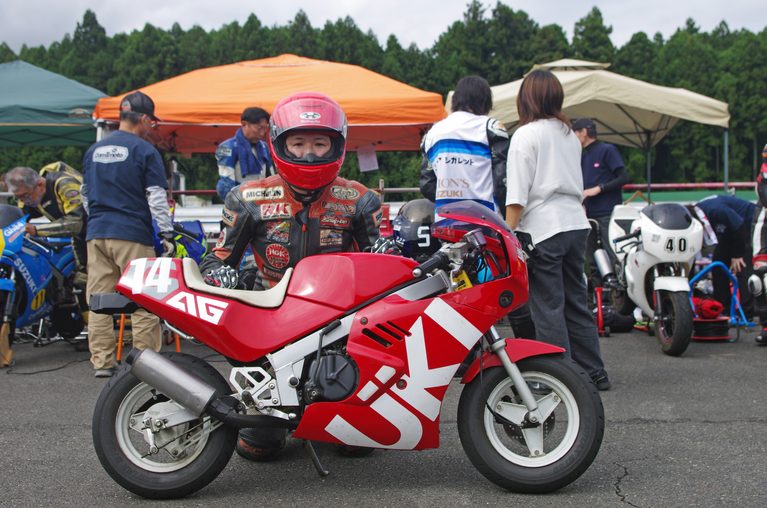 スズキGAG|デビューから40年の元祖ミニバイクレプリカが戦う!世界広しと言えどスズキGAG専門のレースがあるのはここだけ!?