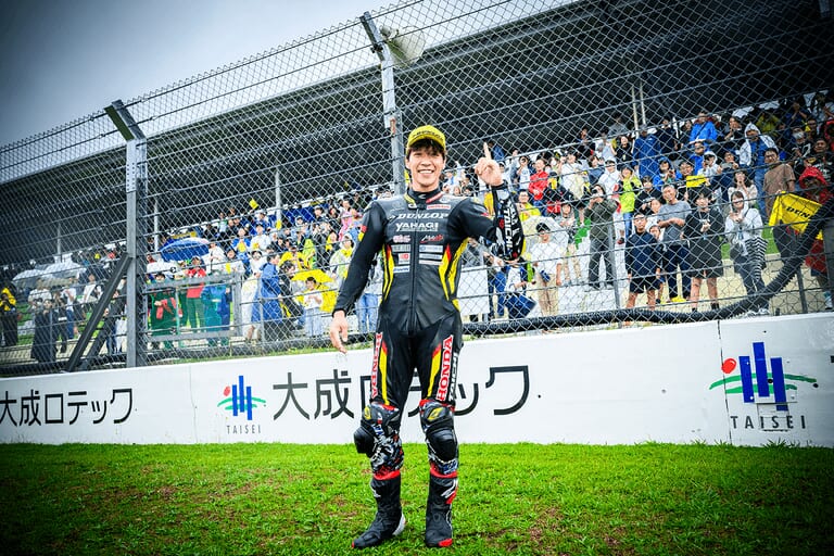 長島哲太 全日本ロードレース選手権第6戦岡山|【ファインダー越しに見た長島哲太×ダンロップの挑戦2026】初優勝を呼び込む一流の駆け引き:全日本ロードレース選手権第6戦岡山