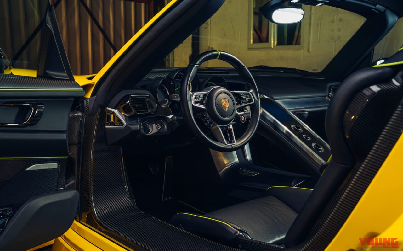 ｜「デザインを優先？」「ただ者ではないオーラ⋯」当時大きな話題となったハイブリッドスーパーカー。とんでもないパフォーマンスを実現した［ポルシェ 918スパイダー］