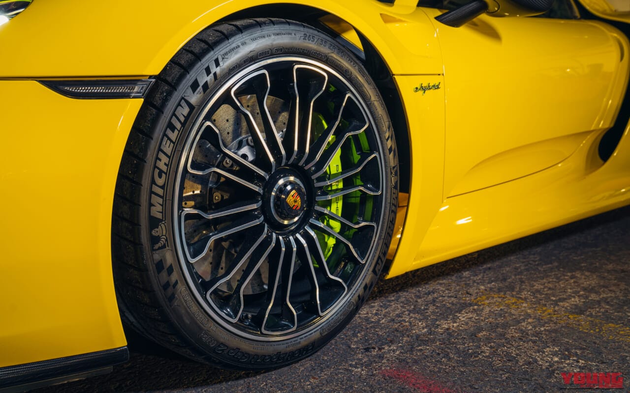 ｜「デザインを優先？」「ただ者ではないオーラ⋯」当時大きな話題となったハイブリッドスーパーカー。とんでもないパフォーマンスを実現した［ポルシェ 918スパイダー］