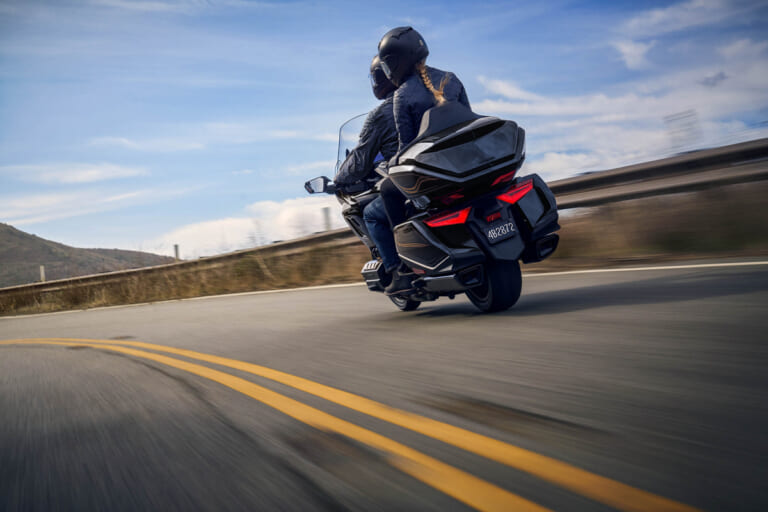 HONDA GOLDWING｜水平対向6気筒と7速DCTが紡ぐ至高の走り! バガー仕様からエアバッグ搭載機まで網羅した2027年型「ゴールドウイング」シリーズを北米ホンダが発表