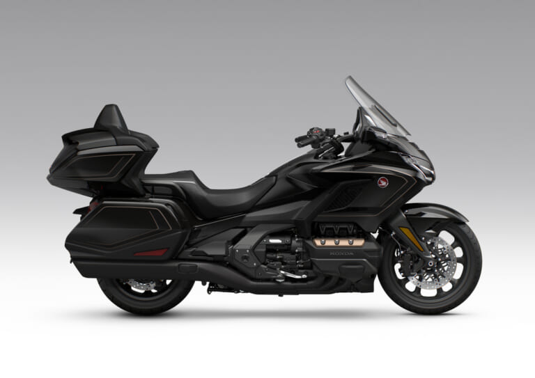 HONDA GOLDWING|水平対向6気筒と7速DCTが紡ぐ至高の走り! バガー仕様からエアバッグ搭載機まで網羅した2027年型「ゴールドウイング」シリーズを北米ホンダが発表