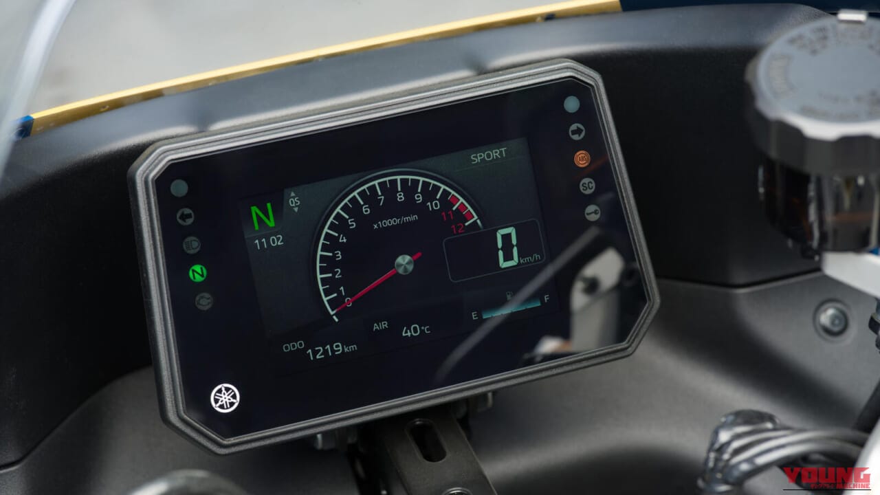 YAMAHA XSR900 GP|シルバーフレームとイエローゼッケンが映える! C.サロンのソノート・ヤマハを再現した「XSR900 GP」ゴロワーズカラーが欧州で登場【海外】