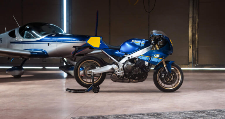 YAMAHA XSR900 GP｜シルバーフレームとイエローゼッケンが映える! C.サロンのソノート・ヤマハを再現した「XSR900 GP」ゴロワーズカラーが欧州で登場【海外】