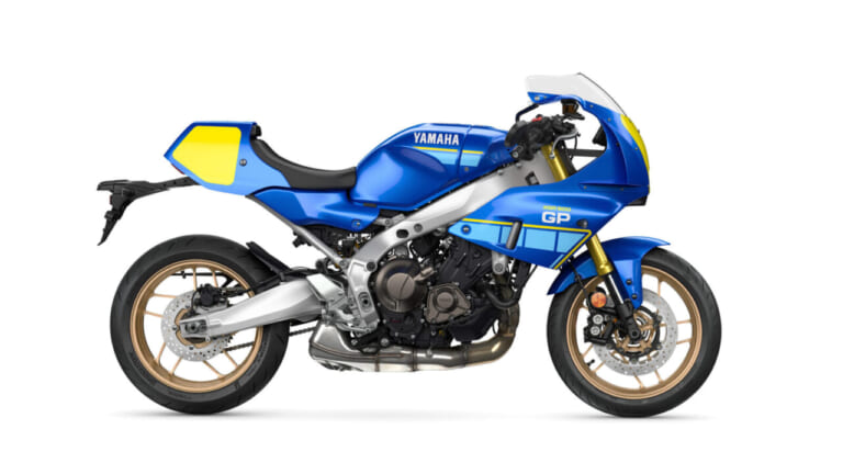 YAMAHA XSR900 GP｜シルバーフレームとイエローゼッケンが映える! C.サロンのソノート・ヤマハを再現した「XSR900 GP」ゴロワーズカラーが欧州で登場【海外】