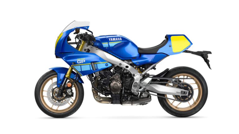 YAMAHA XSR900 GP｜シルバーフレームとイエローゼッケンが映える! C.サロンのソノート・ヤマハを再現した「XSR900 GP」ゴロワーズカラーが欧州で登場【海外】