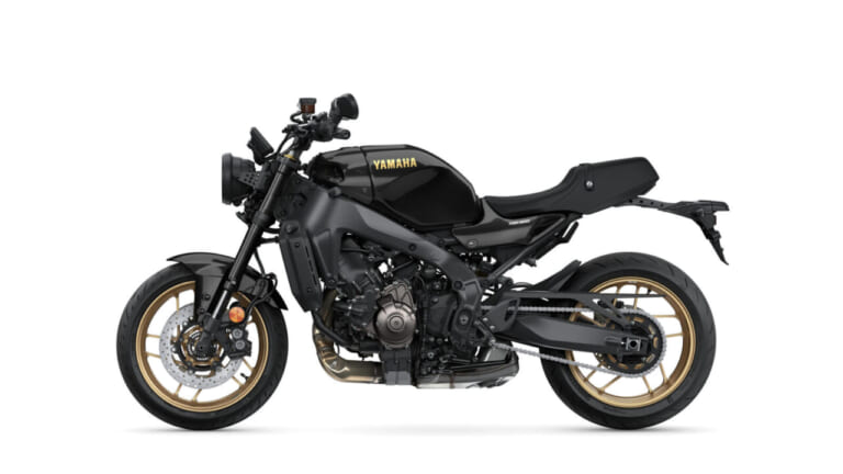 YAMAHA XSR900|90年代レーシングヘリテージの再臨!名車YZF750R/SPのグラフィックを彷彿とさせるヤマハ「XSR900」ネオンホワイトが登場【海外】