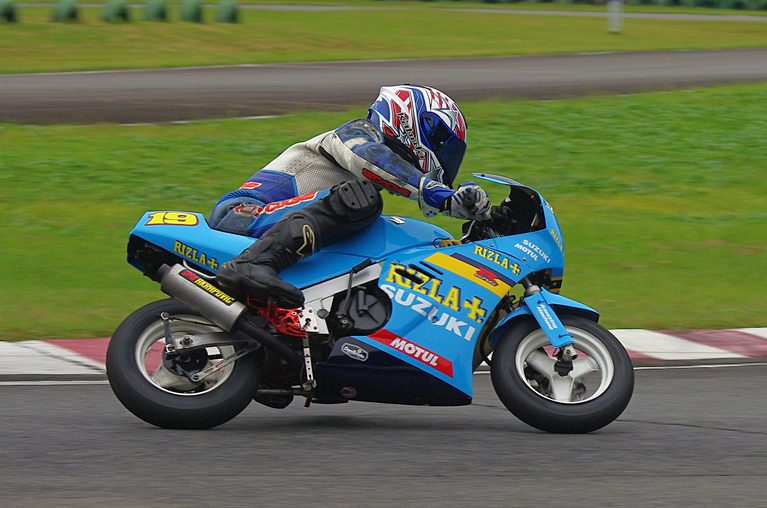 スズキGAG|デビューから40年の元祖ミニバイクレプリカが戦う!世界広しと言えどスズキGAG専門のレースがあるのはここだけ!?