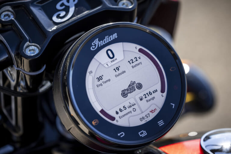 Indian 101Scout｜【試乗】クルーザーでスポーツ出来る。その楽しさを教えてくれる水冷Vツインモデル【インディアン・モーターサイクル 101Scout】