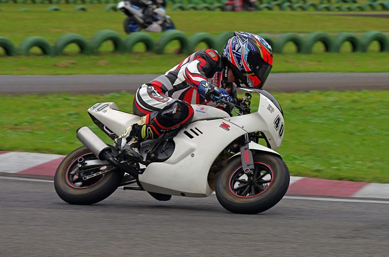 スズキGAG｜デビューから40年の元祖ミニバイクレプリカが戦う！世界広しと言えどスズキGAG専門のレースがあるのはここだけ!?
