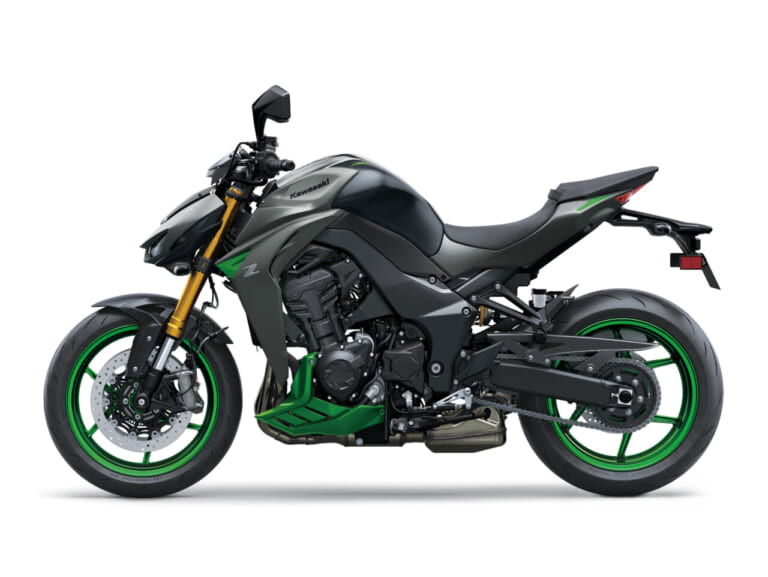 KAWASAKI Z1100 SE｜凄みスタイルに新グラフィックと黒キャリパーを融合! カワサキのスーパーネイキッド「Z1100/Z1100 SE」の2027年モデルが登場。魅せるフラッグシップの貫禄