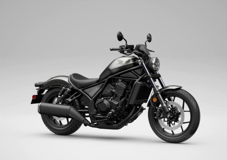 HONDA CMX1100 REBEL|DCTの極低速制御と快適ポジションが冴える! 欧州ホンダ「レブル1100(CMX1100)」2027年モデルに新色が続々追加【海外】