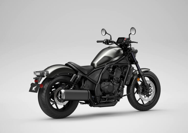 HONDA CMX1100 REBEL｜DCTの極低速制御と快適ポジションが冴える! 欧州ホンダ「レブル1100(CMX1100)」2027年モデルに新色が続々追加【海外】