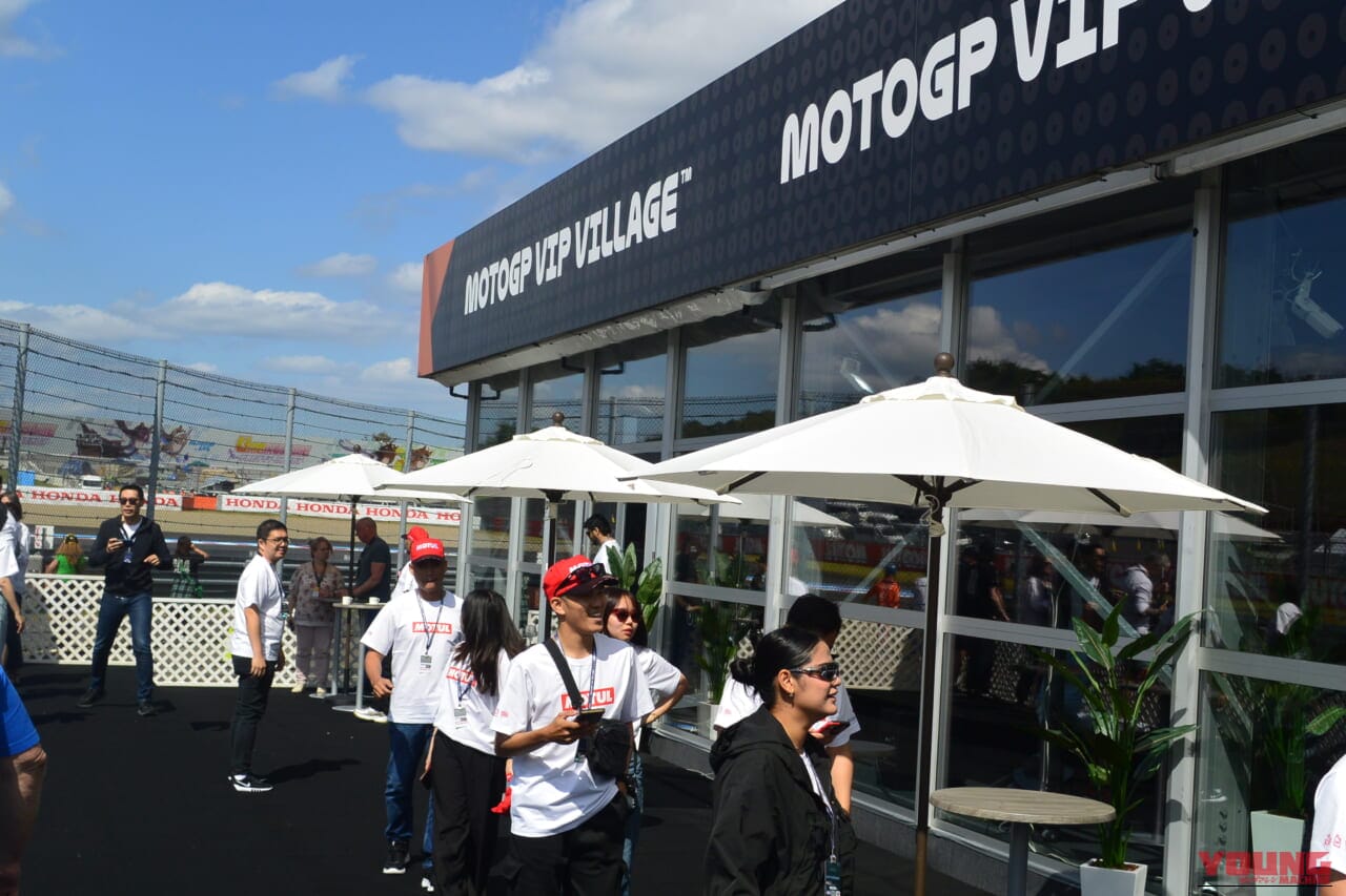 |【MotoGP 日本GP】なぜもてぎにハーレー!? 小椋藍への大声援と「VIPパス」で体験した大迫力バガーレースの衝撃