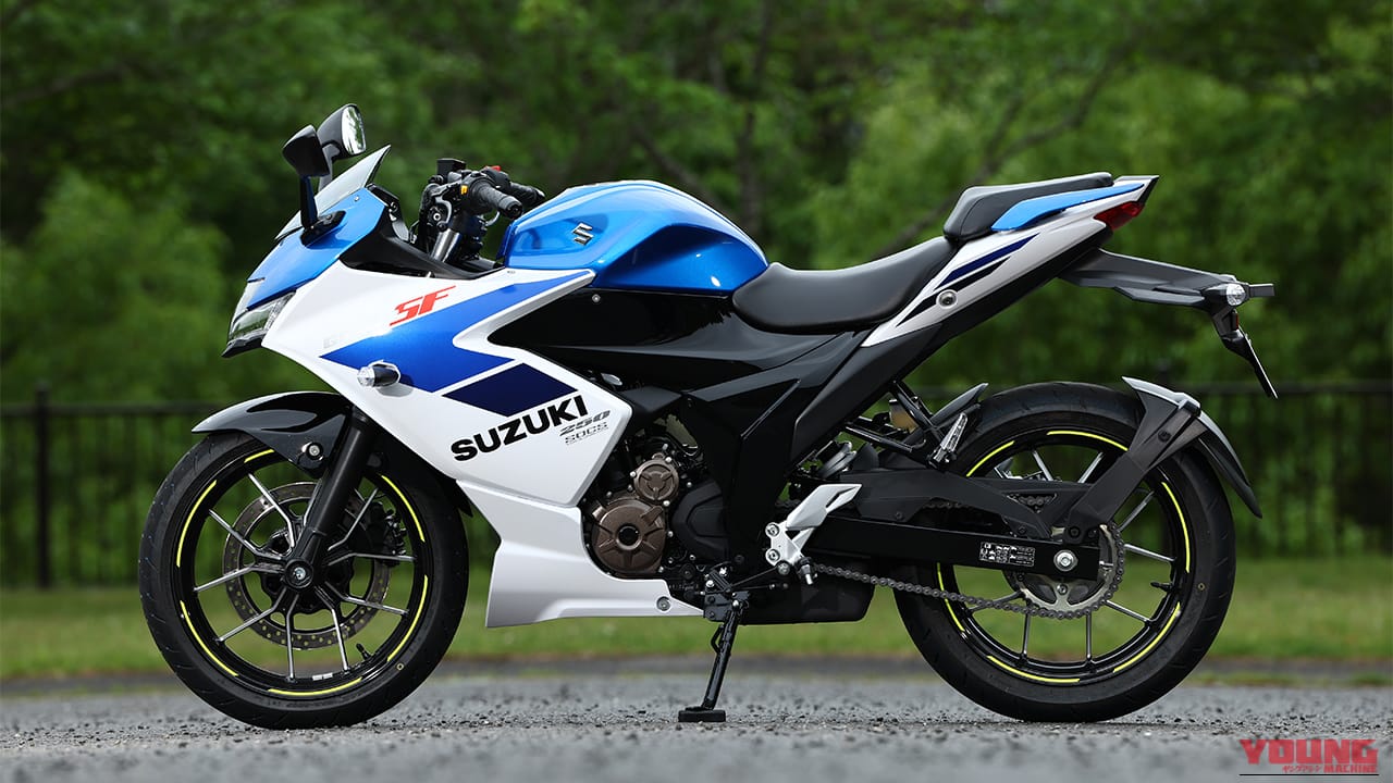 左側｜コスパ最強の250ccフルカウル！スズキ「ジクサーSF250」に全日本ライダー岡崎静夏が試乗「曲がりすぎない」ハンドリングと意外すぎるツアラー適性を徹底インプレ