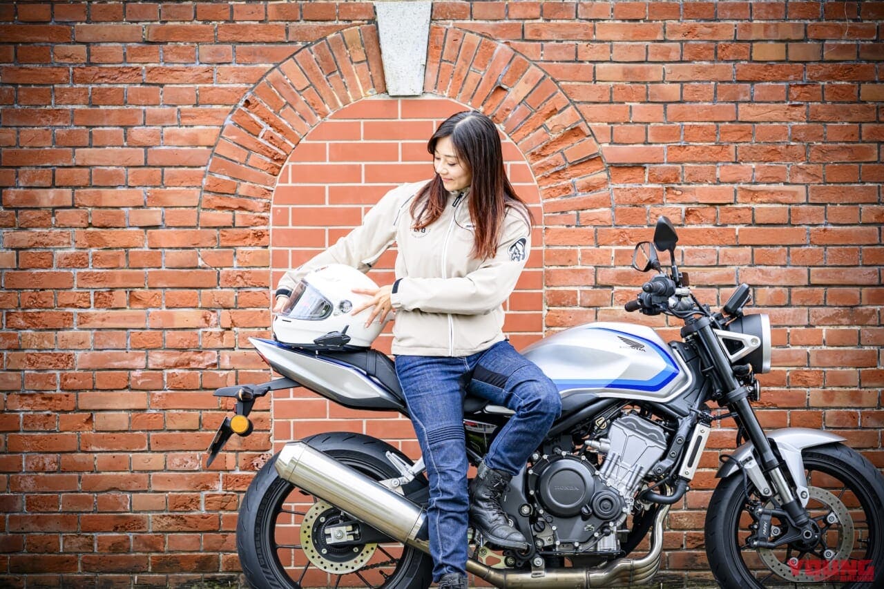 指出瑞貴｜指出瑞貴の一台一会。〜CB400SF乗ってみました〜　