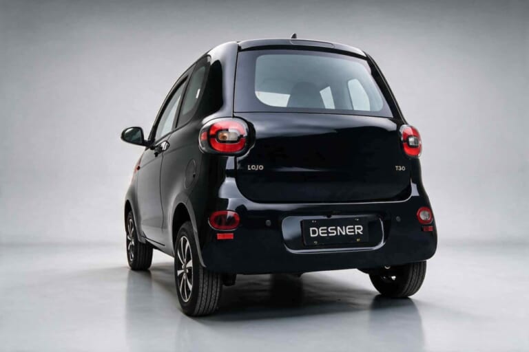 DESNER T30｜エアコン＆バックカメラ標準装備! イタリア発の都市型プレミアムEVマイクロカー「デスナー T30」がEICMA2026で解禁