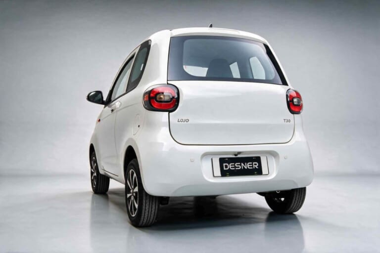 DESNER T30｜エアコン＆バックカメラ標準装備! イタリア発の都市型プレミアムEVマイクロカー「デスナー T30」がEICMA2026で解禁