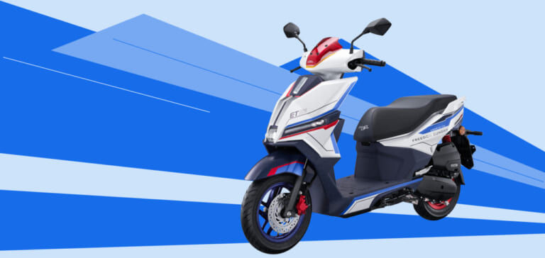 SUNDIRO HONDA NS125FX|舞い降りる剣をその手に! 中国ホンダの原付二種スクーターに白青のボディに赤青分色ホイールが映える「フリーダムガンダムコラボ限定版」登場【NS125FX】