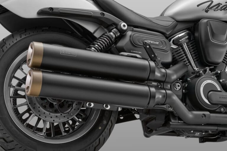 SRV600V2｜マフラー｜QJMOTORの大型モデルが日本初上陸！原付二種から大型まで選べるクルーザー「SRV」シリーズの魅力