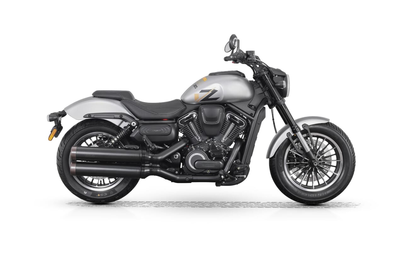 SRV600V2|シルバー|QJMOTORの大型モデルが日本初上陸!原付二種から大型まで選べるクルーザー「SRV」シリーズの魅力