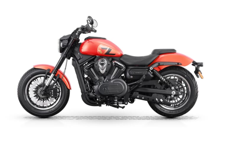 SRV600V2｜オレンジ｜QJMOTORの大型モデルが日本初上陸！原付二種から大型まで選べるクルーザー「SRV」シリーズの魅力