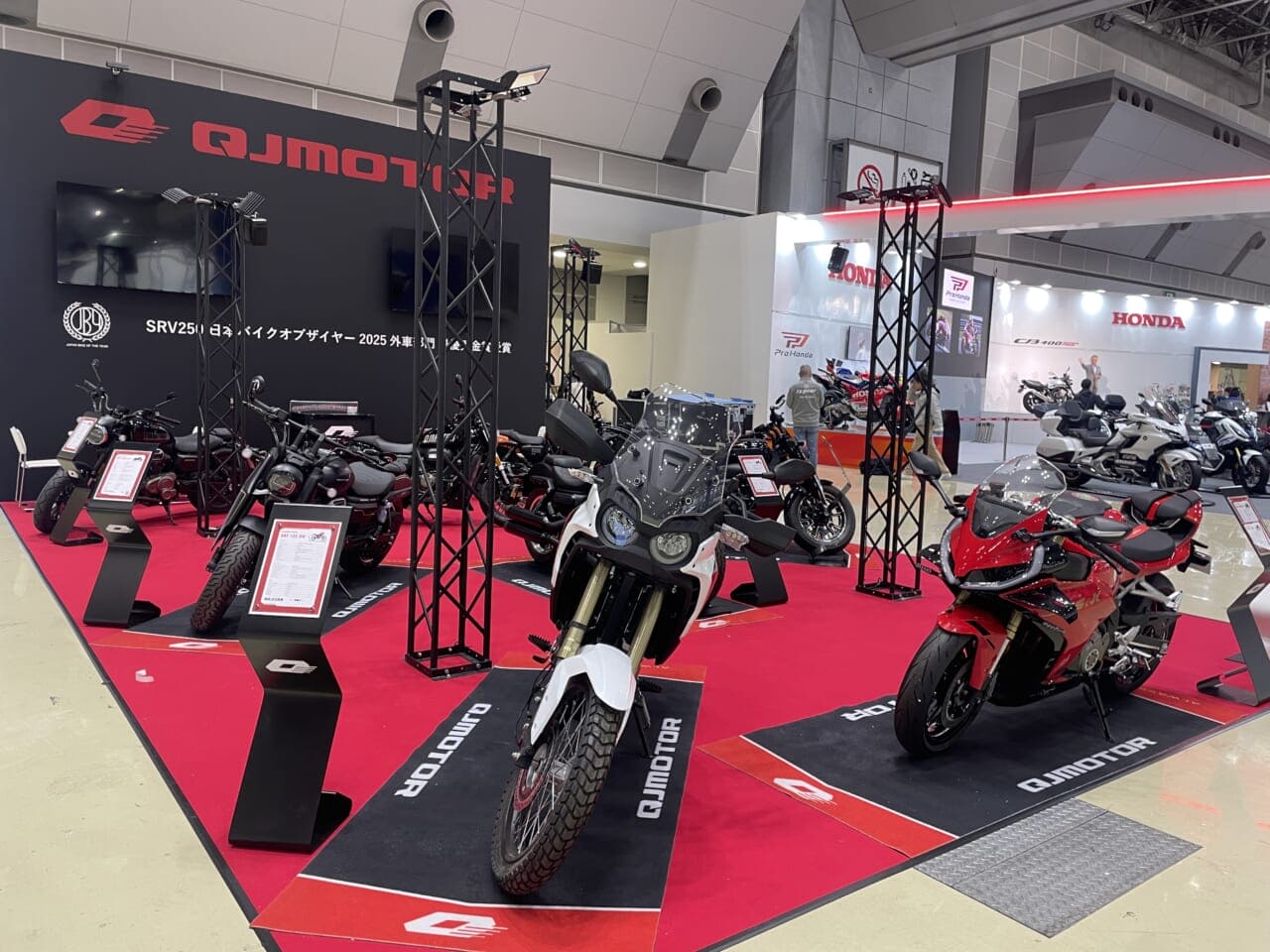 |QJMOTORの大型モデルが日本初上陸!原付二種から大型まで選べるクルーザー「SRV」シリーズの魅力