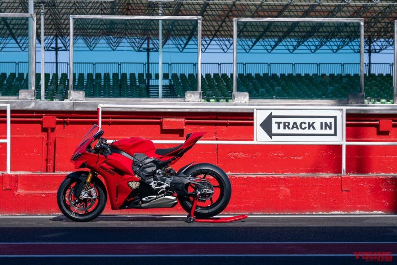 Ducati panigale v4｜218psのデスモセディチV4と15000rpmの高回転! 300km/hで219.3psへ膨らむパワーを実現した、ドゥカティ「パニガーレV4 / S」が2027年4月に日本上陸