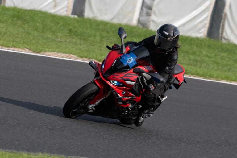 ミツオカグループ|鈴鹿サーキット|サーキットエクスペリエンス|S1000RR|スポーツするには最適な安全安心のサーキット走行イベント【ミツオカサーキットエクスペリエンス】