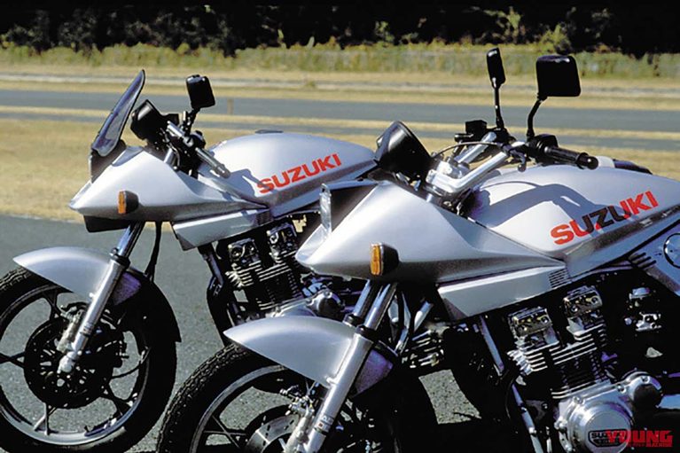 スズキの、初代GSX750Sと兄貴分にあたるGSX1100S（左奥）｜「なんでそうなるのよ…」ユーザーを落胆させた通称“耕運機ハンドル”。今では個性として評価する声も。高い走行性能を誇った44年前のスズキの名車［GSX750S］を紹介