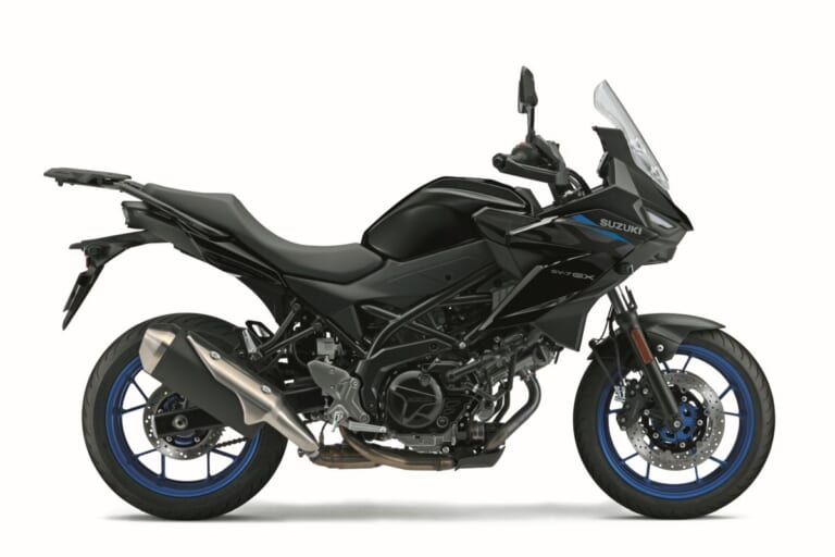 SUZUKI SV-7GX |待望のミドルVツインを継ぐ新型クロスオーバー! GSX-S1000GX譲りの顔つきと快適ポジションを獲得したスズキ「SV-7GX」がついに日本解禁