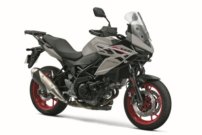 SUZUKI SV-7GX |待望のミドルVツインを継ぐ新型クロスオーバー! GSX-S1000GX譲りの顔つきと快適ポジションを獲得したスズキ「SV-7GX」がついに日本解禁