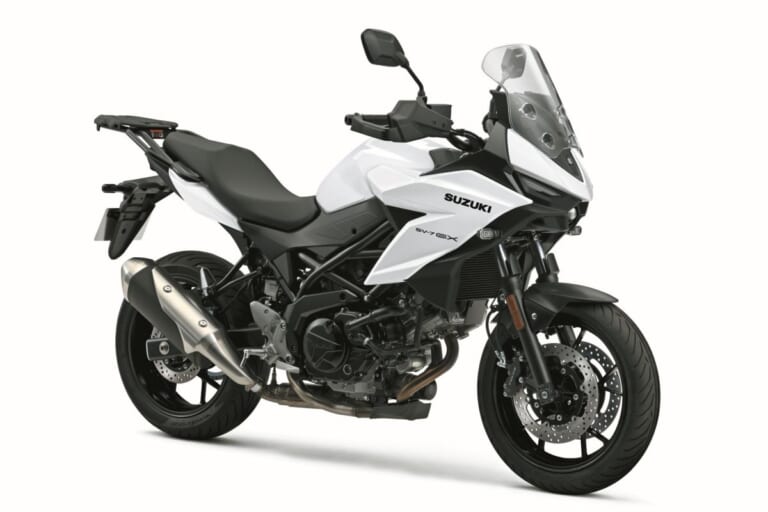 SUZUKI SV-7GX ｜待望のミドルVツインを継ぐ新型クロスオーバー! GSX-S1000GX譲りの顔つきと快適ポジションを獲得したスズキ「SV-7GX」がついに日本解禁
