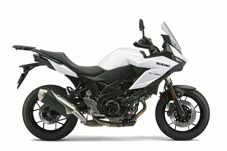 SUZUKI SV-7GX ｜待望のミドルVツインを継ぐ新型クロスオーバー! GSX-S1000GX譲りの顔つきと快適ポジションを獲得したスズキ「SV-7GX」がついに日本解禁