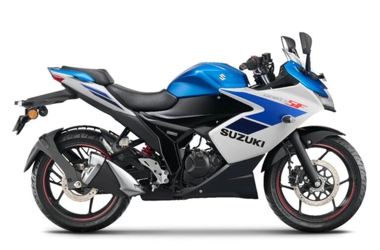 SUZUKI GIXXER SF｜新色グレー×オレンジ登場! 13.6PSの155cc空冷SEPエンジンを搭載した、スズキ「ジクサー / SF」155ccシリーズが2026年モデルでカラー刷新