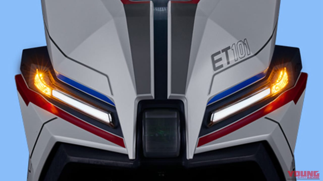 舞い降りる剣をその手に! 中国ホンダの原付二種スクーターに白青のボディに赤青分色ホイールが映える「フリーダムガンダムコラボ限定版」登場【NS125FX】