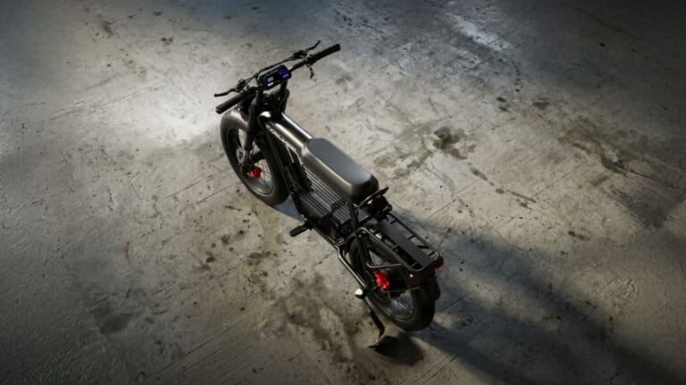 COSWHEEL MIRAI G|免許不要で乗れる本格バイクスタイル! 20×4インチ極太タイヤを履く特定小型原付「COSWHEEL MIRAI G」が一般販売をスタート