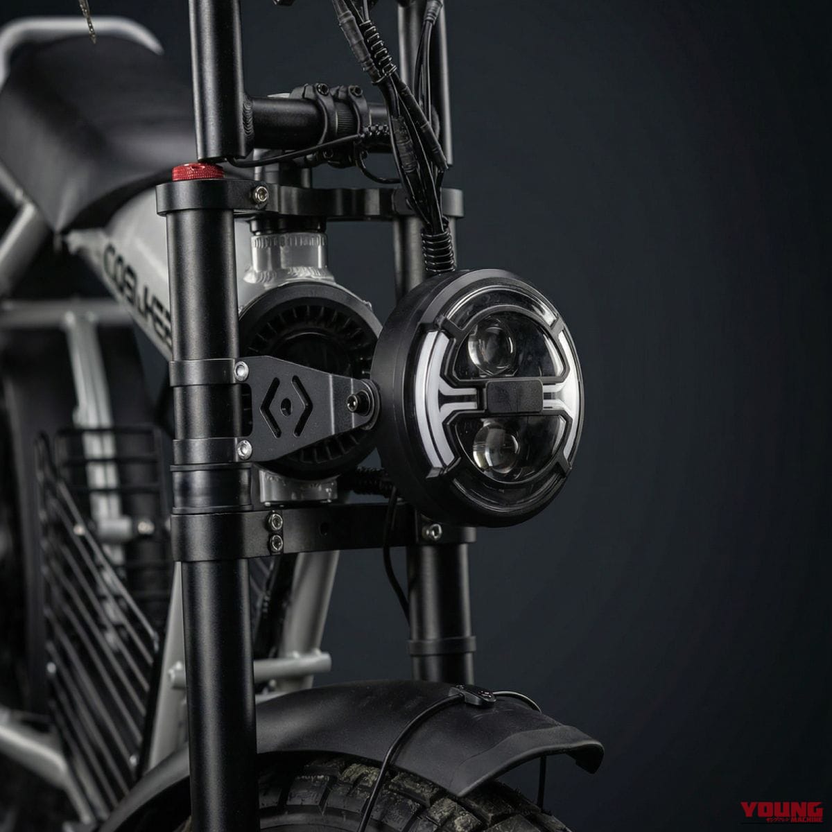 COSWHEEL MIRAI G|免許不要で乗れる本格バイクスタイル! 20×4インチ極太タイヤを履く特定小型原付「COSWHEEL MIRAI G」が一般販売をスタート